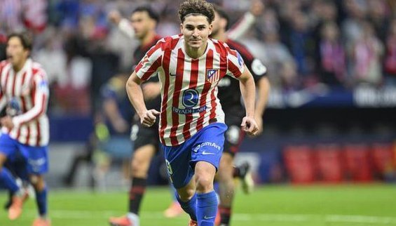 郑智：球队稳步前行，表现令人满意